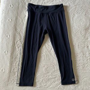 TORY SPORT Capri Leggings.- Size M
